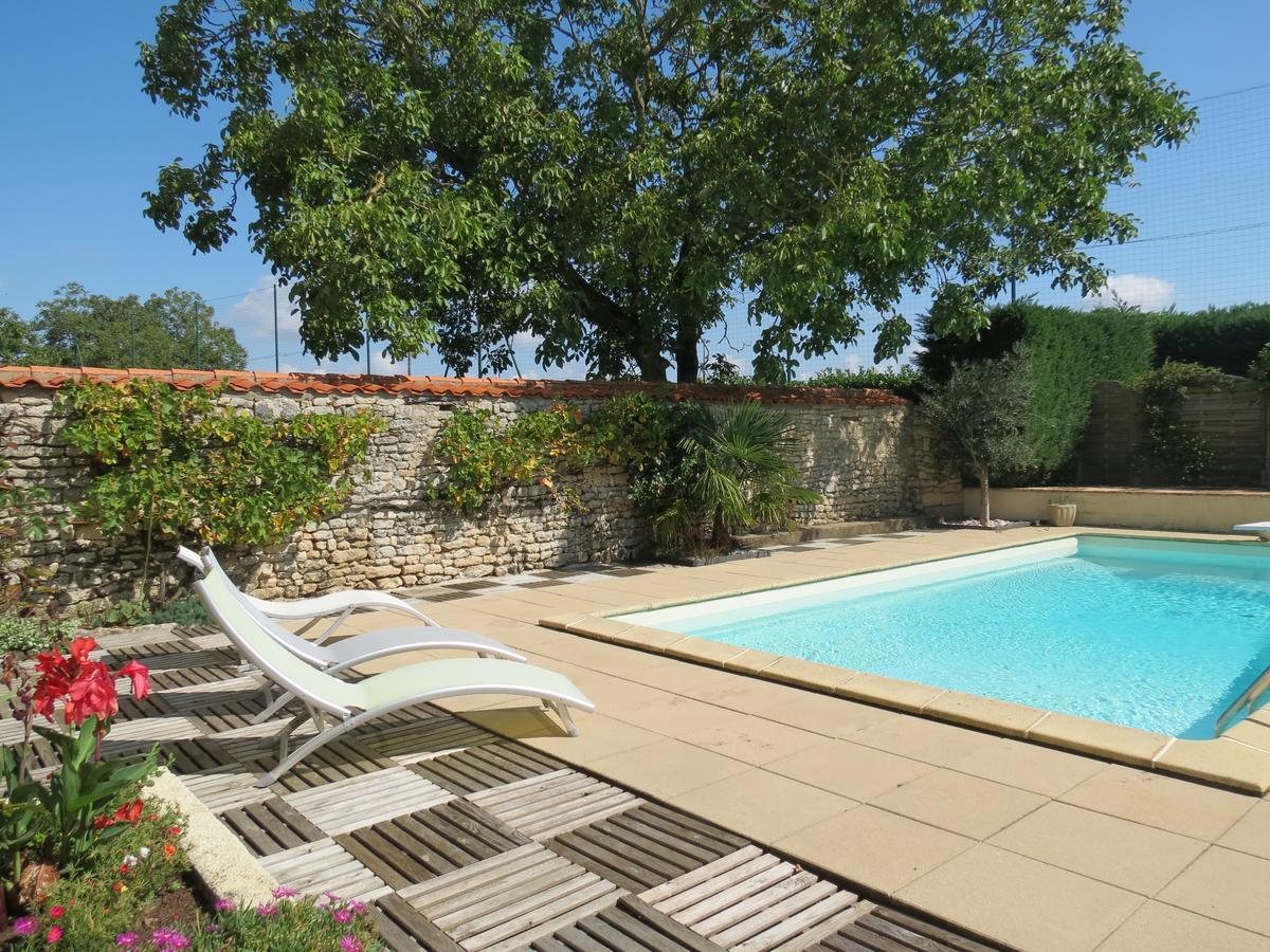 L'Aubinoise Bed & Breakfast Saint-Aubin-la-Plaine Eksteriør bilde